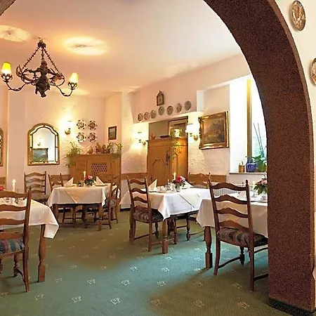 Hahn Hotel