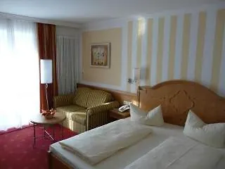 Hotel Hahn 3*
